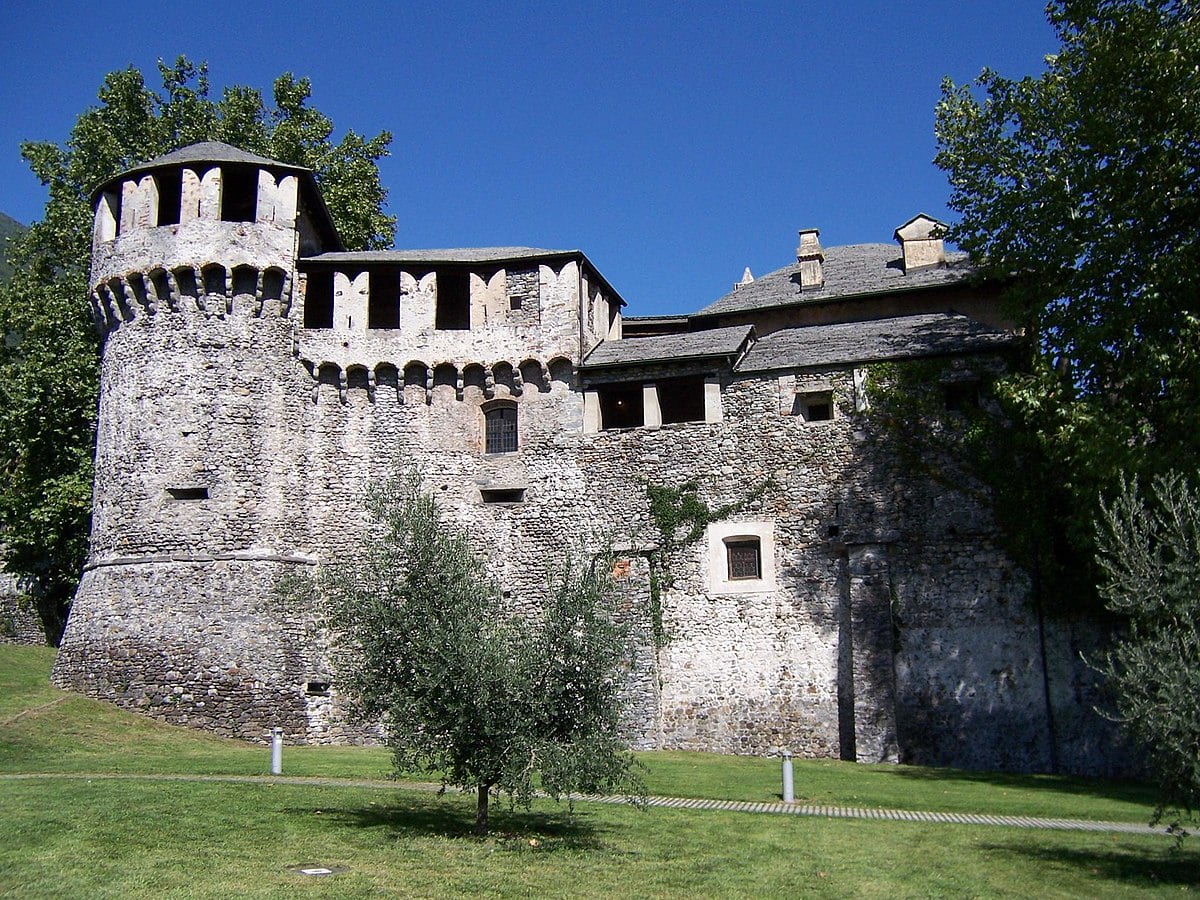 1200px Locarno Castello Visconteo