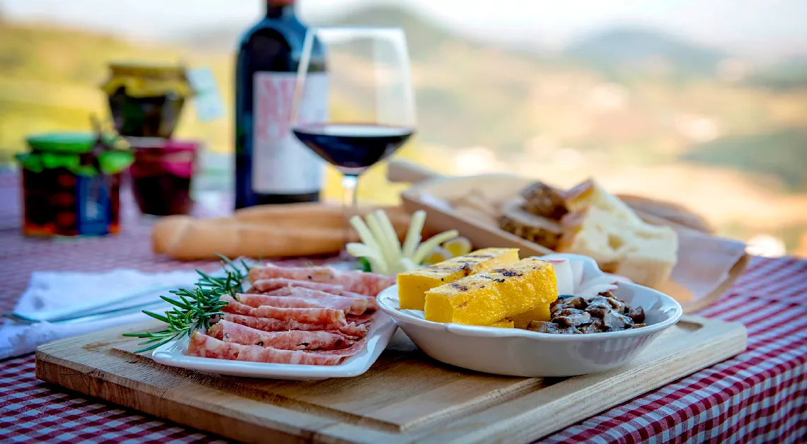 Partnership tra Eni e UniCredit per lo sviluppo di una filiera turistica integrata con il settore agroalimentare turismo