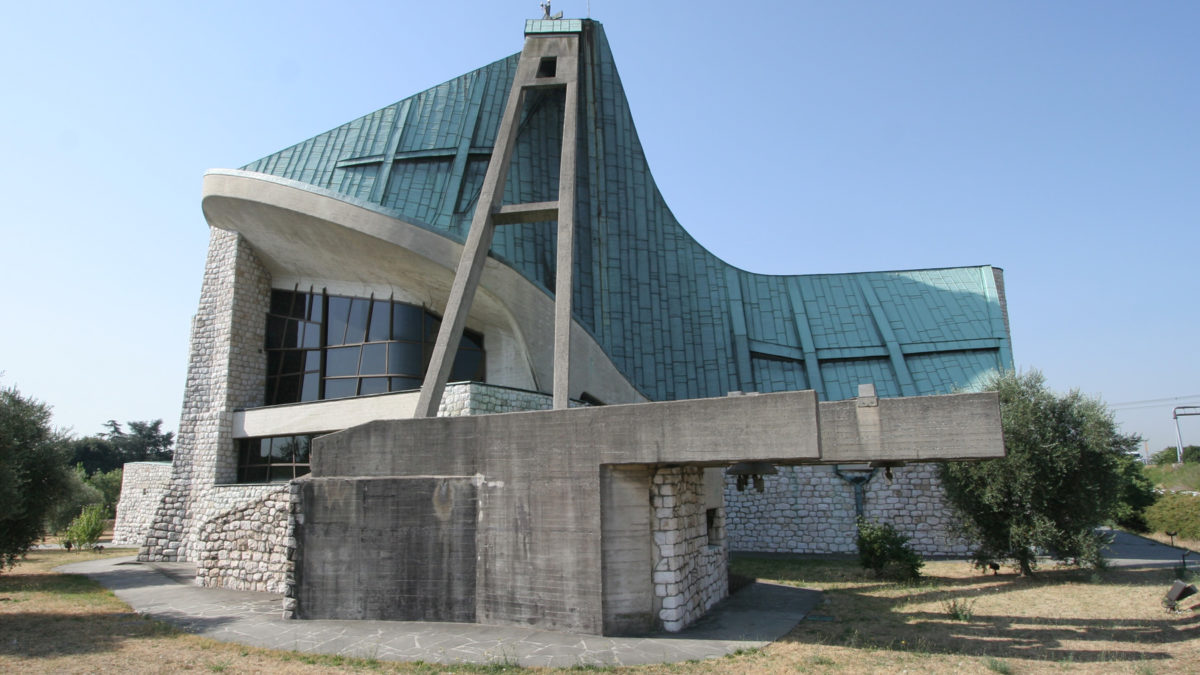Chiesa dellAutostrada del Sole 3 1200x675 1