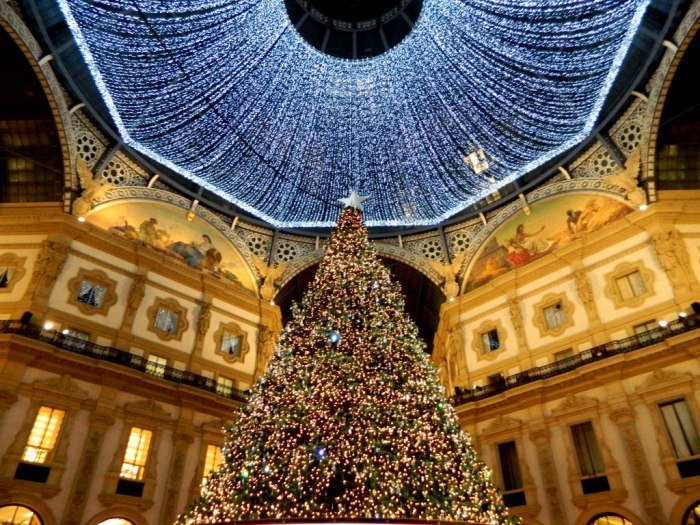 media post cbrlaqh milano a natale galleria