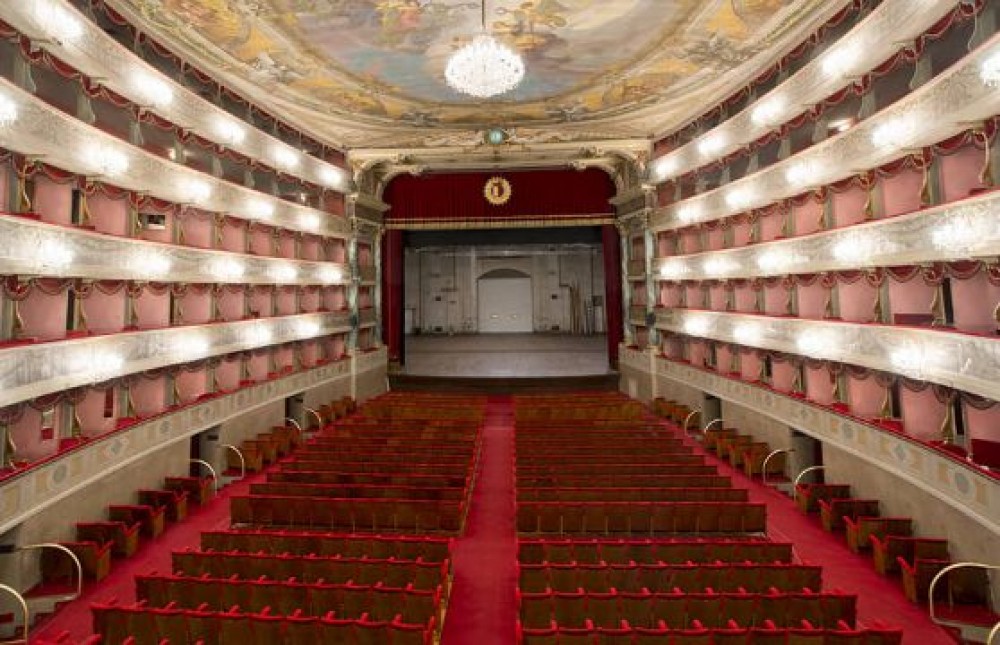 teatro donizetti 01