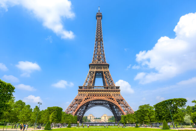 c90f7eb7a5825e6f5e57a5a62d05399c 25058 BestofParis EiffelTower Cruise Louvre 002